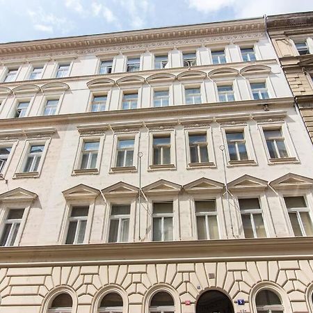 Studio In The Historic Center Praga Exterior foto